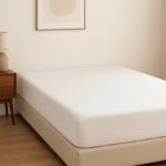 Čaršav sa lastišem- Bela