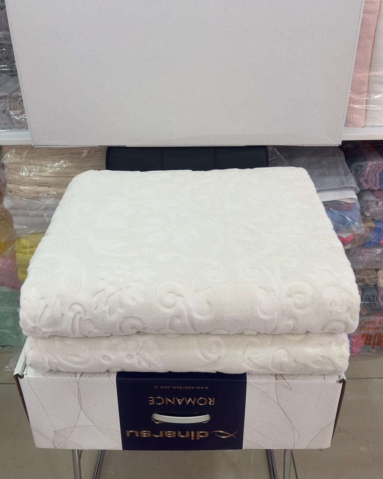 Ambasador Ćebe 220x240